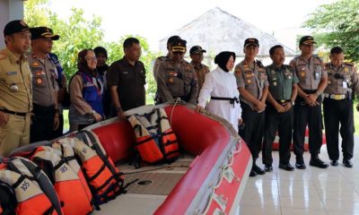 Siaga Hadapi Bencana Banjir, Walikota Risma dan Kapolrestabes Cek Rumah Pompa Sumber Rejo