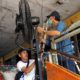 Cegah Covid-19, PD Pasar Surya Pasang Kipas Semprot Disinfektan di Pasar Keputran Utara