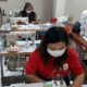 Pemkot Surabaya Berdayakan UMKM Produksi Masker dan APD untuk Tangani Covid-19