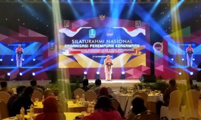 Gubernur Jatim, Khofifah Indar Parawansa, saat memberikan sambutan di pembukaan silaturahmi Nasional Organisasi Perempuan Keagamaan.