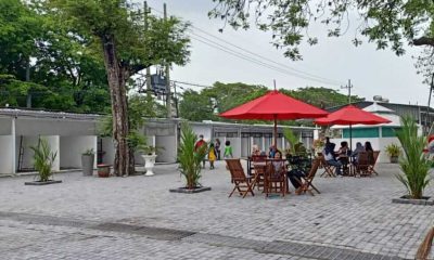Ribuan Pengunjung Bergelombang Memadati Taman Hiburan Pantai Kenjeran Surabaya