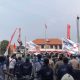 Tuntut UMP Dinaikkan, Ratusan Buruh Jatim Datang ke Grahadi
